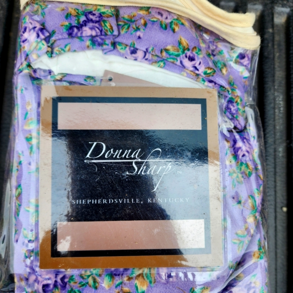 King-size Bedskirt By Donna Sharp